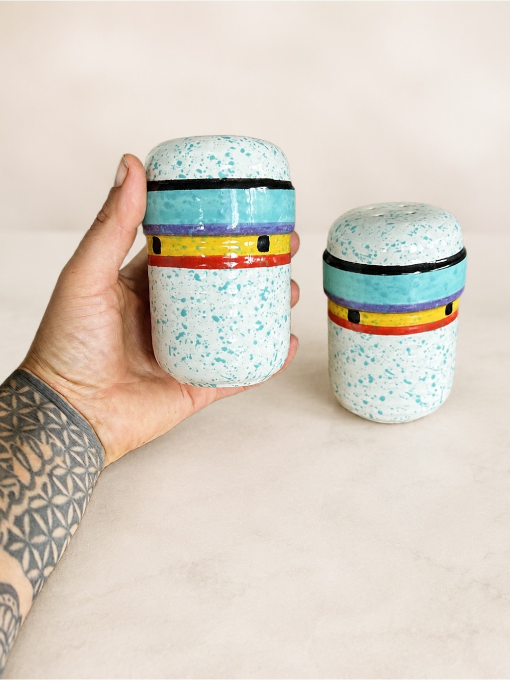 Retro Memphis Style Ceramic Salt Pepper Shakers Turquoise Speckled 4.5”